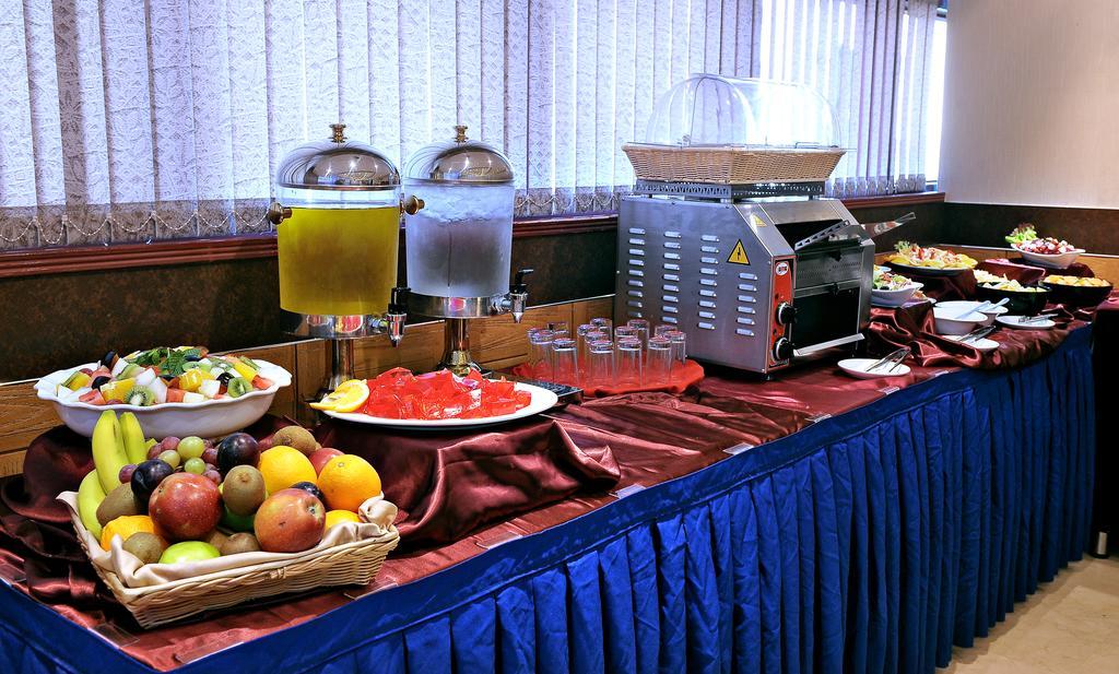 Signature Inn Al Riqqa Dubai Bagian luar foto