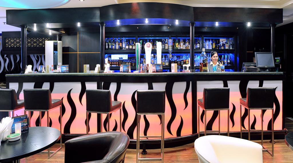 Signature Inn Al Riqqa Dubai Bagian luar foto