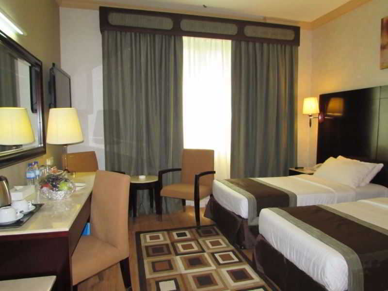 Signature Inn Al Riqqa Dubai Bagian luar foto