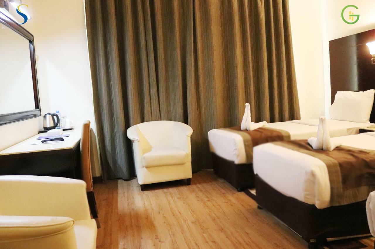Signature Inn Al Riqqa Dubai Bagian luar foto