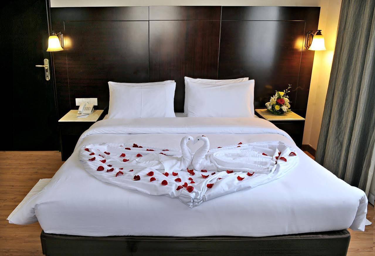 Signature Inn Al Riqqa Dubai Bagian luar foto