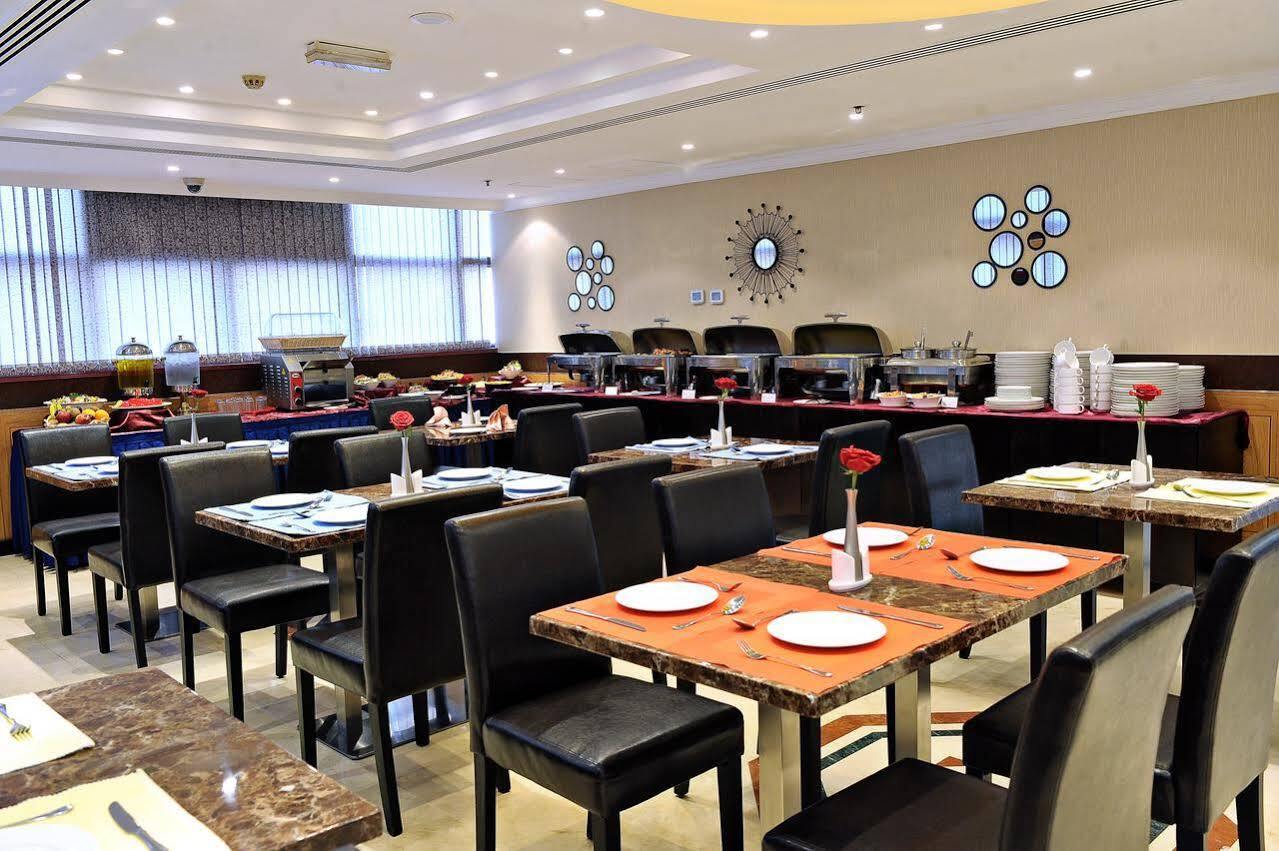 Signature Inn Al Riqqa Dubai Bagian luar foto